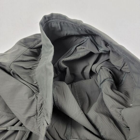 Lululemon Athletica Beyond The Studio Crop Womens Green Joggers Yoga Pants Sz 6 - Picture 16 of 16